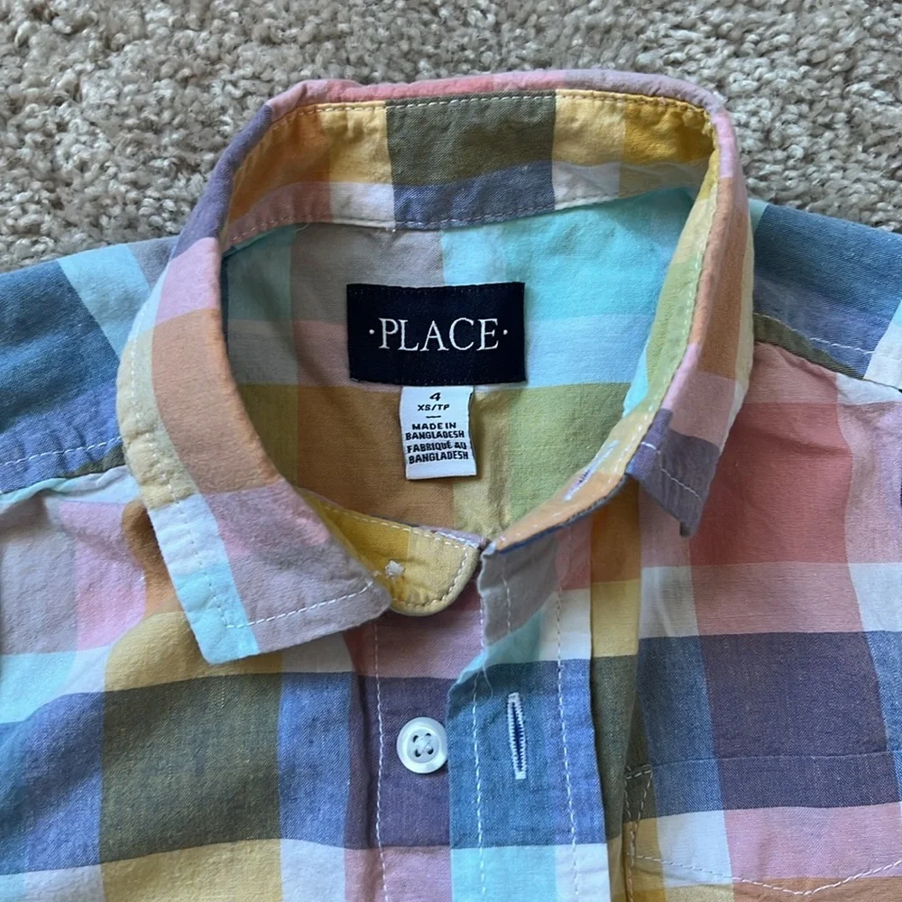 The Children’s Place boys short sleeve button down shirt, size 4